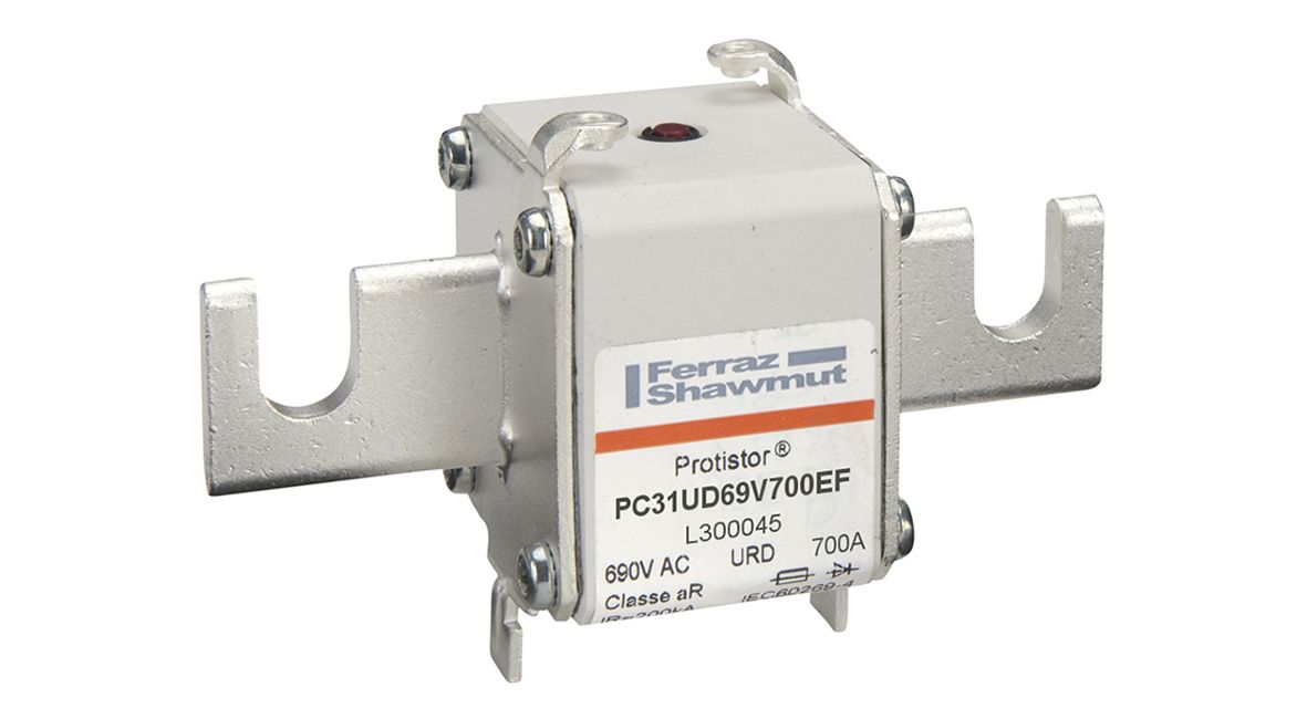 L300045 - PROTISTOR® SB aR, french slotted blade, EF, sz.31, 690VAC IEC, 700A